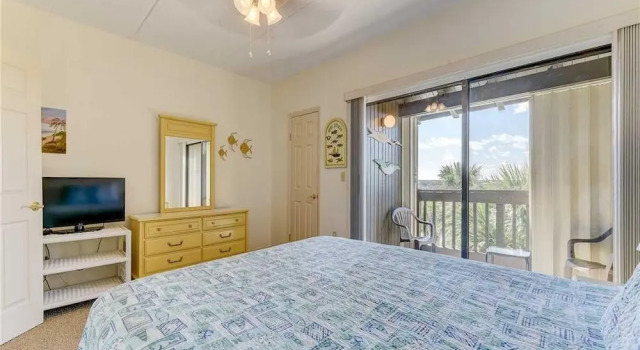 Island House E 225 - Two Bedroom Condo, Rezerwuj Hotel Hotele w Saint Augustine Area z parkingiem, Parking