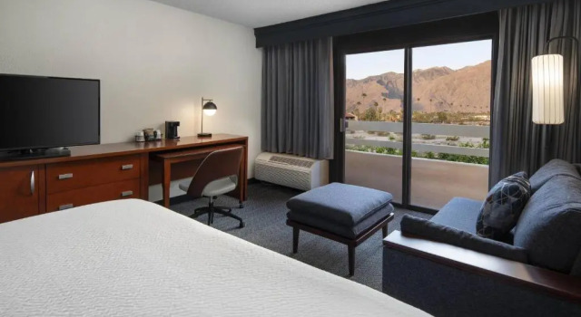 Номер Standard Courtyard by Marriott Palm Springs