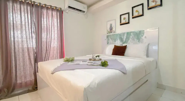 Studio Near Rajawali Station At Amethyst Apartment