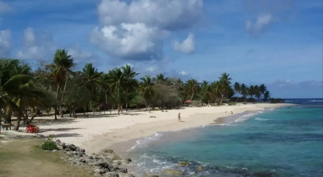 La Residence du Sportif Bernard, Buchen Sie Hotel Hotels in Anse-Bertrand mit Parkplatz, Parkplätze