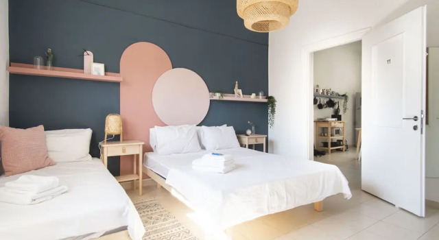 Meirs Boutique Guesthouse, Забронировать Бутик-отель Тель-Авив Тель-Авивский округ, рядом с Independence Hall Museum