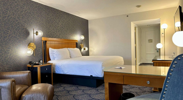 Inn at Great Neck, Buchen Sie Hotel Hotels in Long Island mit Parkplatz, Parkplätze