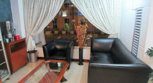 Hotel Capitolio, Book Hotel La Candelaria Guayaquil