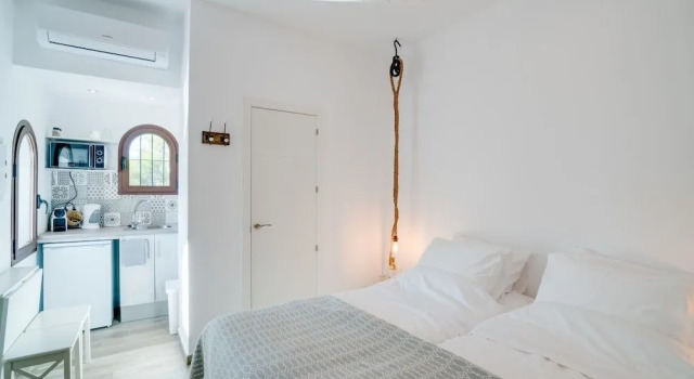 Студия c 1 комнатой с красивым видом из окна Mijas Residence