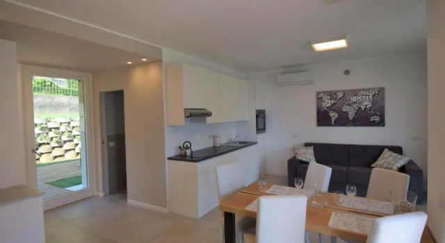 Appartamento Margherita - Bellagio Wild Flowers, Book Apartment Hotels in Onno with Parking, Parking