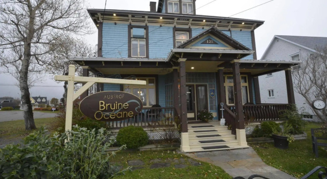 Auberge Bruine Océane, Réserver Auberge de jeunesse Matane Gaspésie