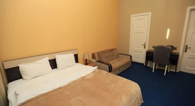 NH Old City Hotel, Забронировать Отель Отели Баку 3 звезды, рядом с Станция метро Низами, 3*
