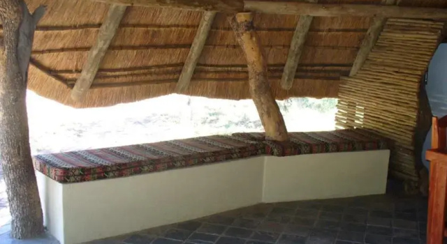 Klipplaatz Bush Lodge, Boek Hotel Brits 