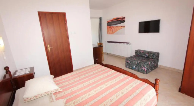 Апартаменты c 1 комнатой с балконом Apartments and Room Silvana