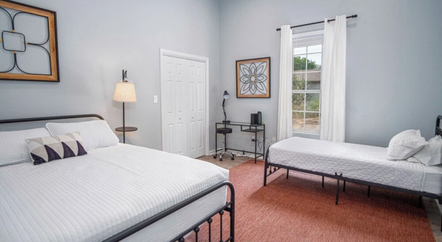 Charming 3br/2ba Gem Close to Downtown/ Riverwalk