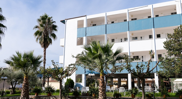 Χρυσή Αμμουδιά, Réserver Hôtel Edipsos Grèce-Centrale
