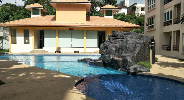 Mayflower Puncak Luyang - No.3, Varaa Hotelli Hotellit Sabah pysäköinnillä, Pysäköinti