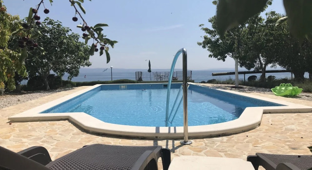 Коттедж House With Pool in Split Near the Beach