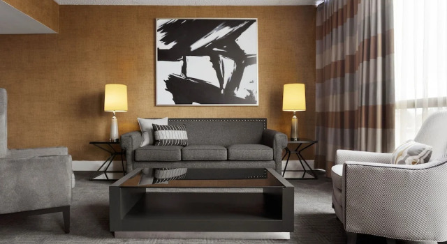 Sheraton Charlotte Hotel