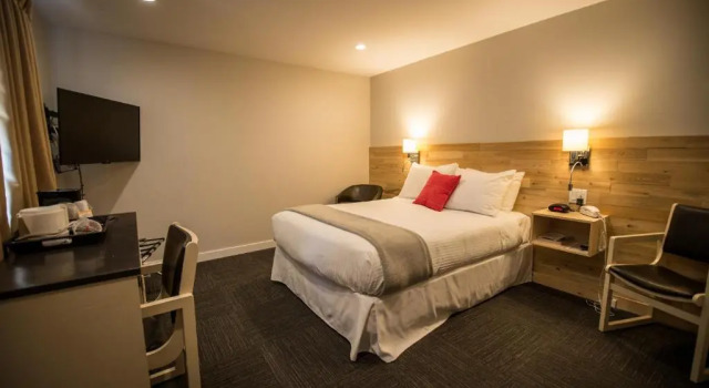 Двухместный номер Standard Motel Colonial