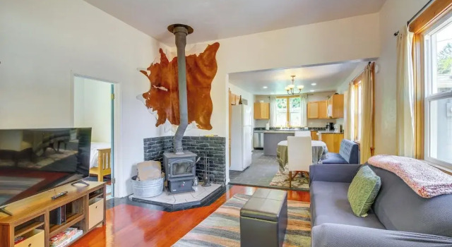 Коттедж < 1 Mi to Coquille River: Cottage w/ Private Yard!