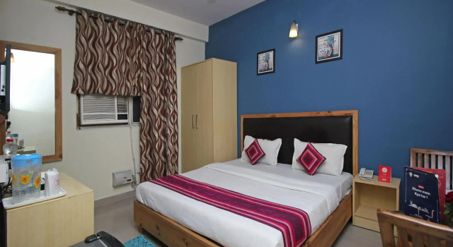 OYO 9046 Hotel Metro Star
