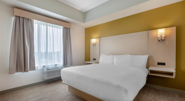 Двухместный люкс Best Western Plus Kawartha Lakes Hotel & Suites