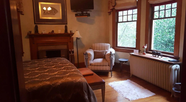 At Cumberland Falls Bed & Breakfast Inn, Забронировать Отель Бизнес-отели Ашвилл, рядом с Basilica of Saint Lawrence, 4* 5*