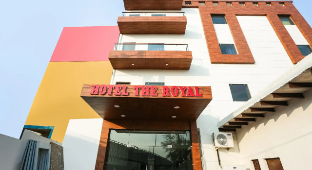 Capital O 61602 Hotel The Royal