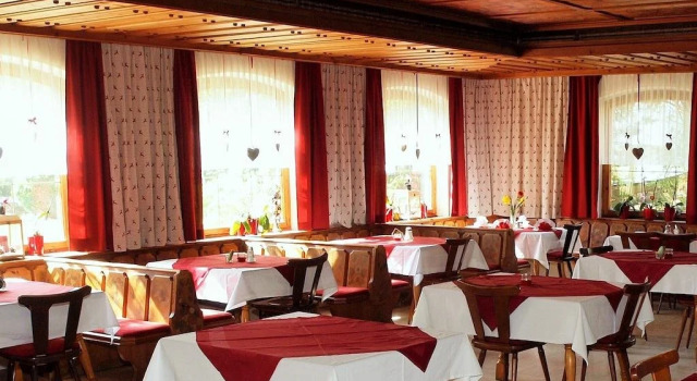 Hotel Iris