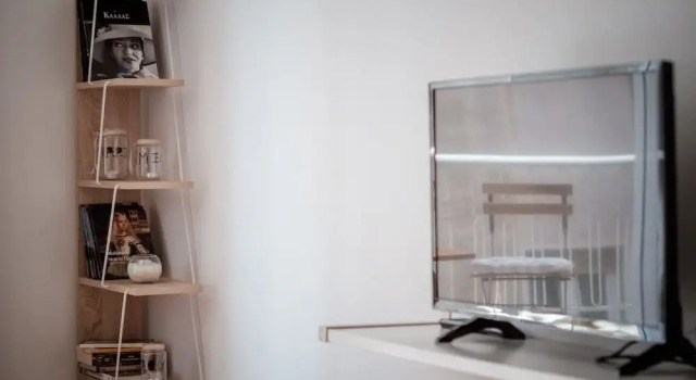 Comfortable 2BD apartment next to Megaro