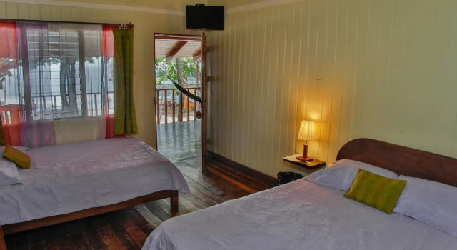 Четырёхместный номер Standard oceanfront Hotel Brasilito