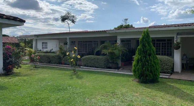 Hotel Campestre Paso Del Duque, Rezervasyon Otel Quindio otoparklı oteller, Otopark