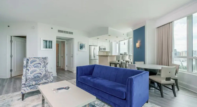 Номер Standard c 1 комнатой с видом на залив Residences at Fontainebleau Miami