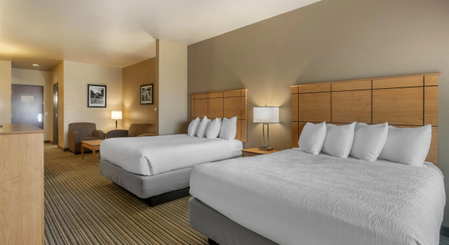 Четырёхместный люкс Best Western Shelby Inn & Suites
