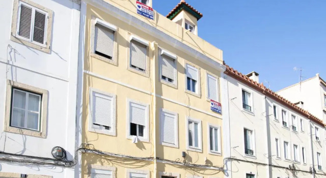 Charming 1 Bedroom Apartment w/ Terrace Near Belém