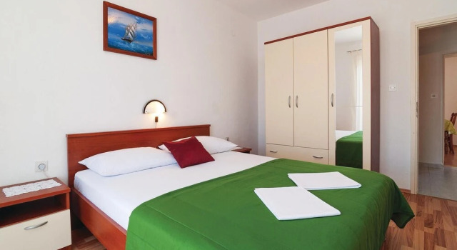 Awesome Home in Pag With Wifi and 2 Bedrooms, Prenota Hotel Pago 