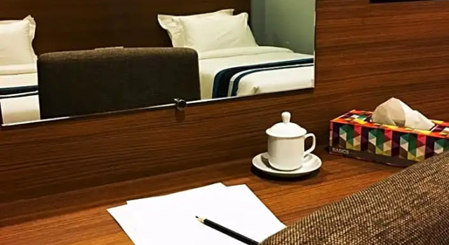 Camera Standard Hotel Azure