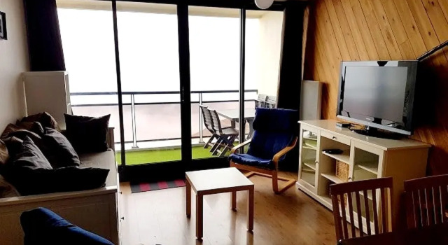 Apartment With one Bedroom in Orcières, With Wonderful Mountain View a, Забронировать Апартаменты/квартира Отели Орсьер с бассейном, рядом с Горнолыжный подъемник Солей, Бассейн