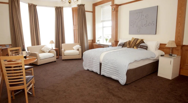Номер Executive Woodlands Hotel, BW Signature Collection
