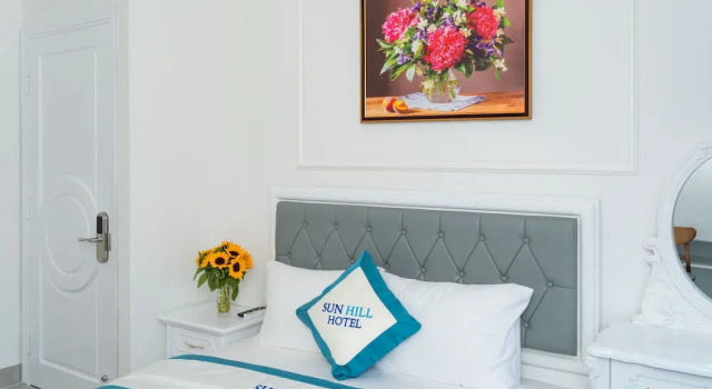 Люкс с балконом Sun Hill Hotel