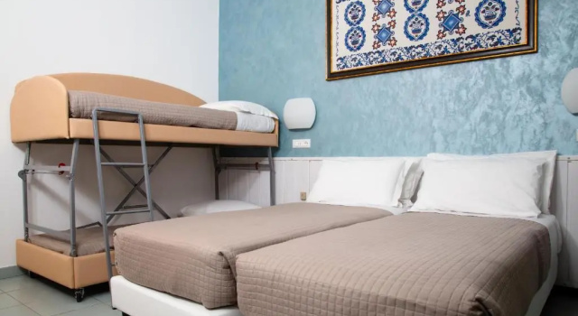 Четырёхместный номер Standard Hotel Columbia