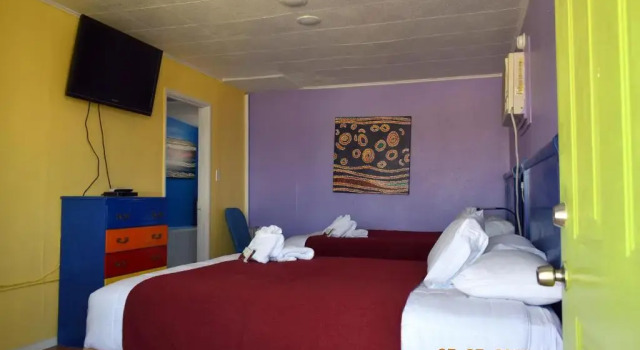 Четырёхместный номер Standard 9 Palms Inn