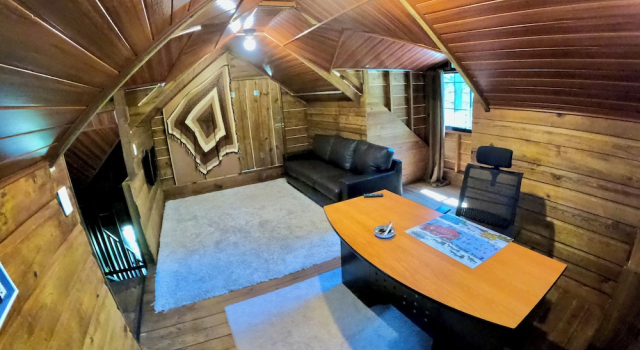 Pine Scape Lodge | Jacuzzi | BBQ | Pool | Mango Hosting, Book Hostel / Vandrerhjem Coronel E Soto Cano AB 