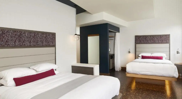 Четырёхместный номер Deluxe с видом на улицу CityFlatsHotel - Grand Rapids, an Ascend Collection Hotel