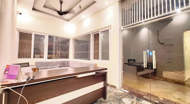 Hotel V Palace Ayodhya