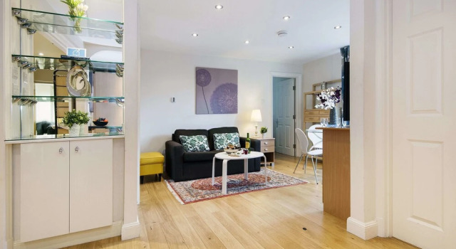 Cosy Point West Cromwell Road Apartment - SRG, Varaa Huoneisto Asunnot kohteessa Merseyside, Huoneisto