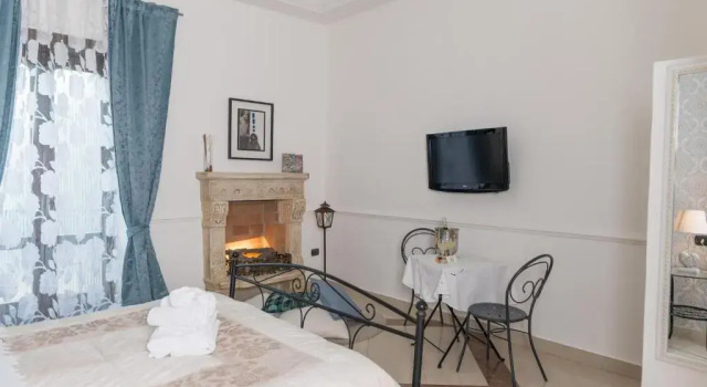 Camera Ardea, Book Hotel Hoteller i Aversa med parkering, Parkering