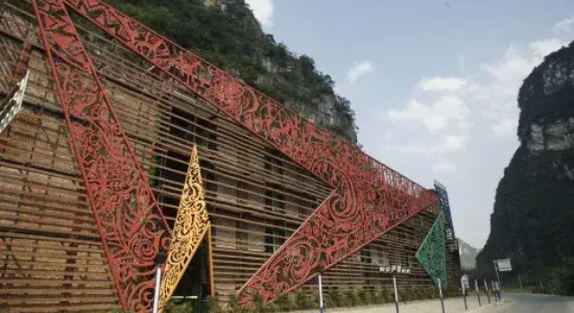 Daxin Mingshi Art Hotel, Rezerwuj Hotel Hotele 3-gwiazdkowe w Daxin, 3*