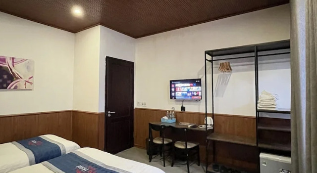 Трёхместный номер Deluxe с балконом Kha Hostel
