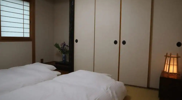 Апартаменты с балконом Stay Omihachiman Ekimae Inn