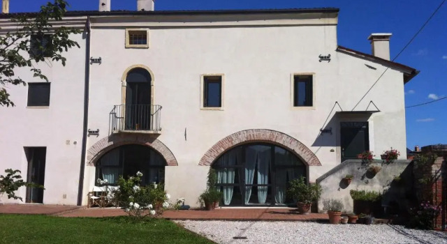Corte Monticello, Забронировать Отель Барбарано Мосано Венеция