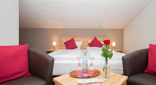 Hotel Restaurant Haus Waldesruh, Забронировать Отель Отели Пфальцский Леса с завтраком, Завтраки