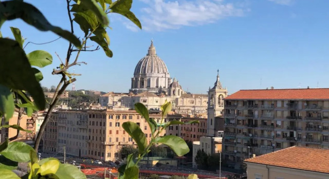 Апартаменты с балконом Delmirani's Book Apartments - Vatican View