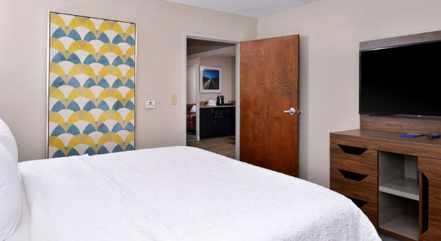Двухместный люкс Hampton Inn Henderson
